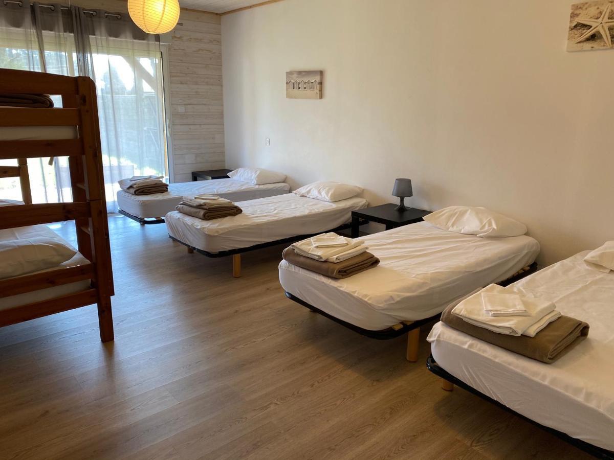 Ensemble De 3 Villas Avec Piscine Chauffee, Esprit Detente Sanguinet Bagian luar foto